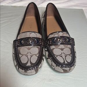 Coach Women's Black and Cream Loafers